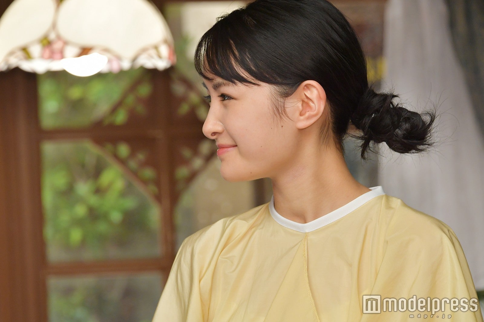 永野芽郁を優しく見守る葵わかな （C）モデルプレス