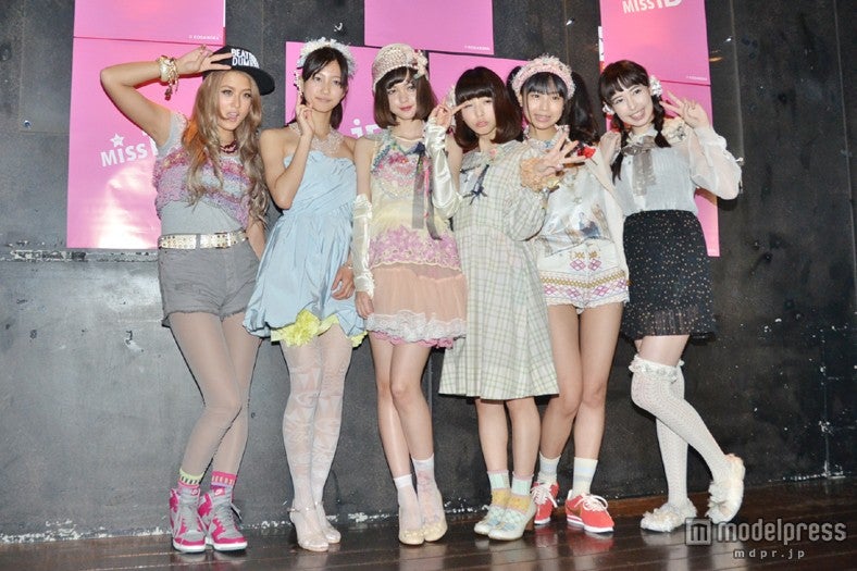 「ミスiD（アイドル）2014前夜祭」記者会見／玉城ティナ（左から3番目）