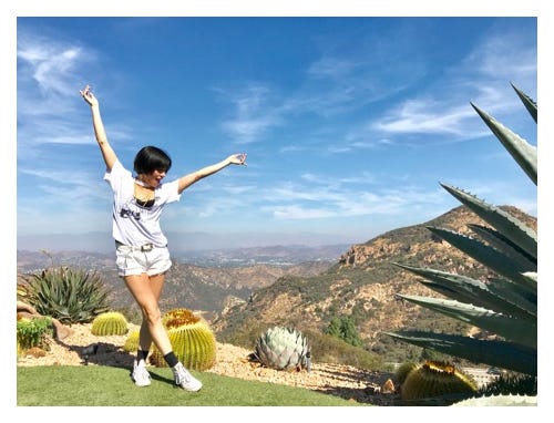 MV撮影中のジェシカ・レイボーン/ジェシカ・レイボーンオフィシャルブログ(Ameba)より