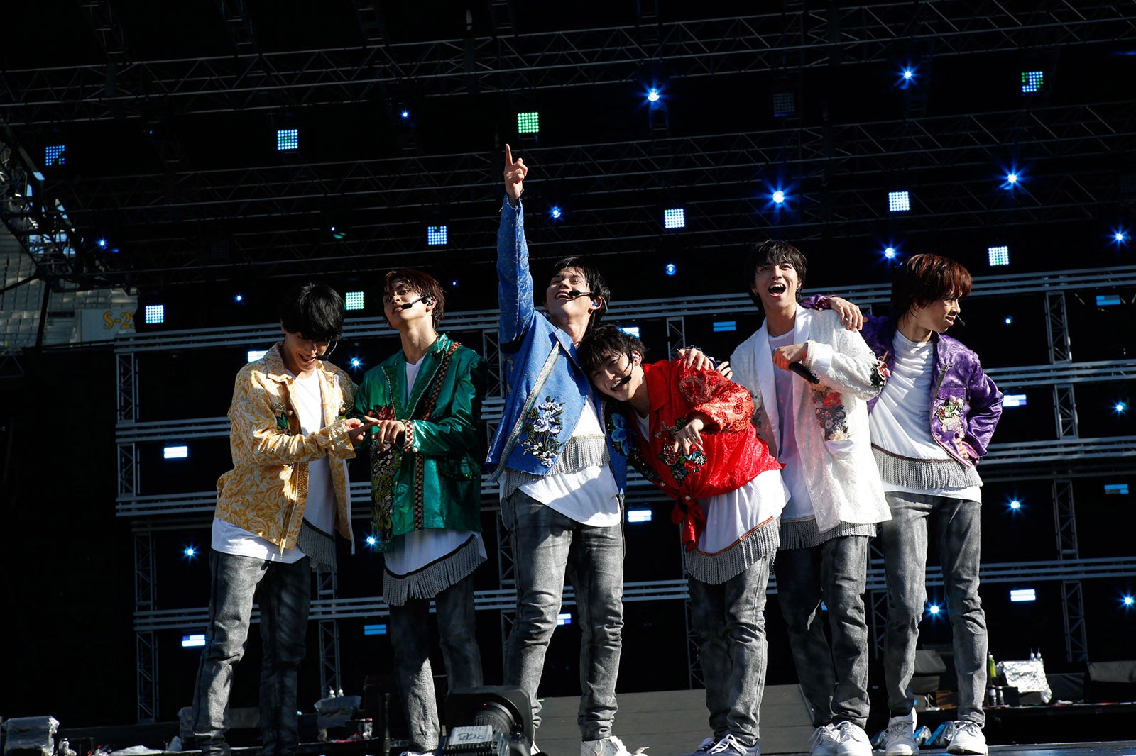 超特急、ステージ上で“TikTok”動画撮影　「a-nation」でも変顔・絶叫炸裂