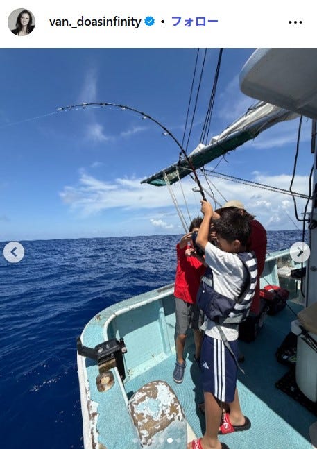 伴都美子Instagramより