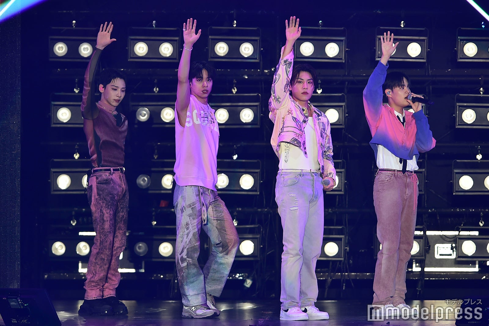 AB6IX（C）モデルプレス