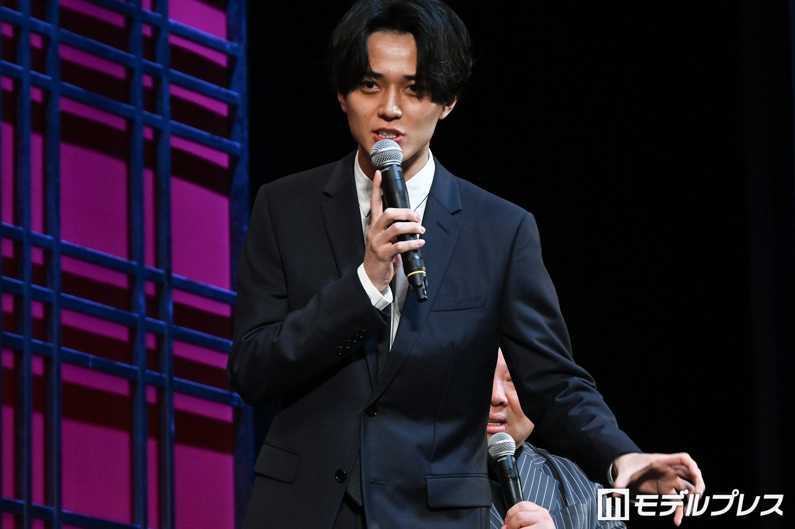 ケーキ手づかみシーンの苦労を熱弁する永瀬廉（C）モデルプレス