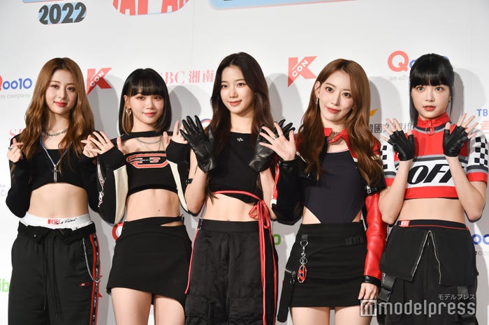 LE SSERAFIM /ユンジン、チェウォン、カズハ、サクラ(宮脇咲良)、ウンチェ(C)モデルプレス