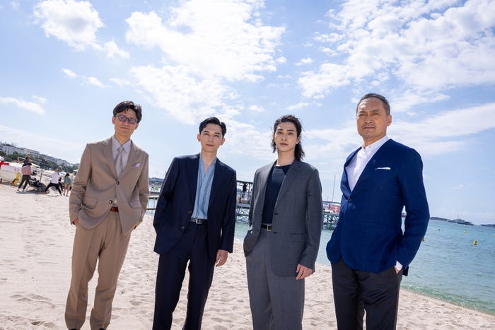 李相日監督、吉沢亮、横浜流星、渡辺謙(C)KAZUKO WAKAYAMA