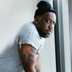 ロバート・グラスパー、グラミー賞ノミネート曲にケイトラナダがリミックス参加