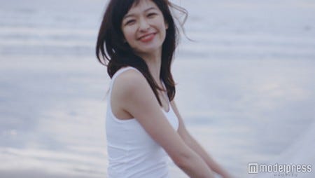 吹石一恵に続く抜擢を受けた森絵梨佳/「ユニクロ」新CMより