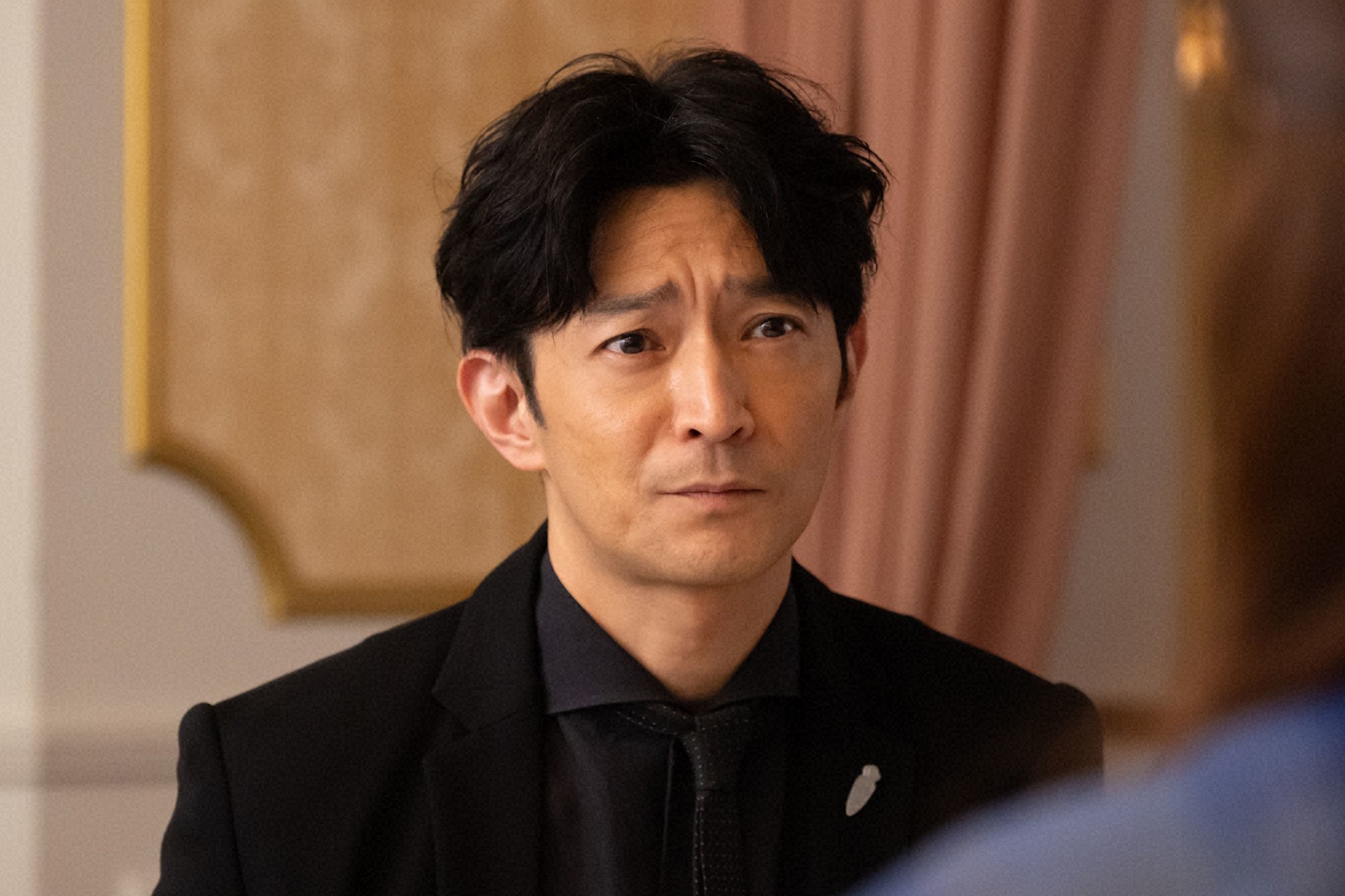 津田健次郎「西園寺さんは家事をしない」第5話より（C）TBS