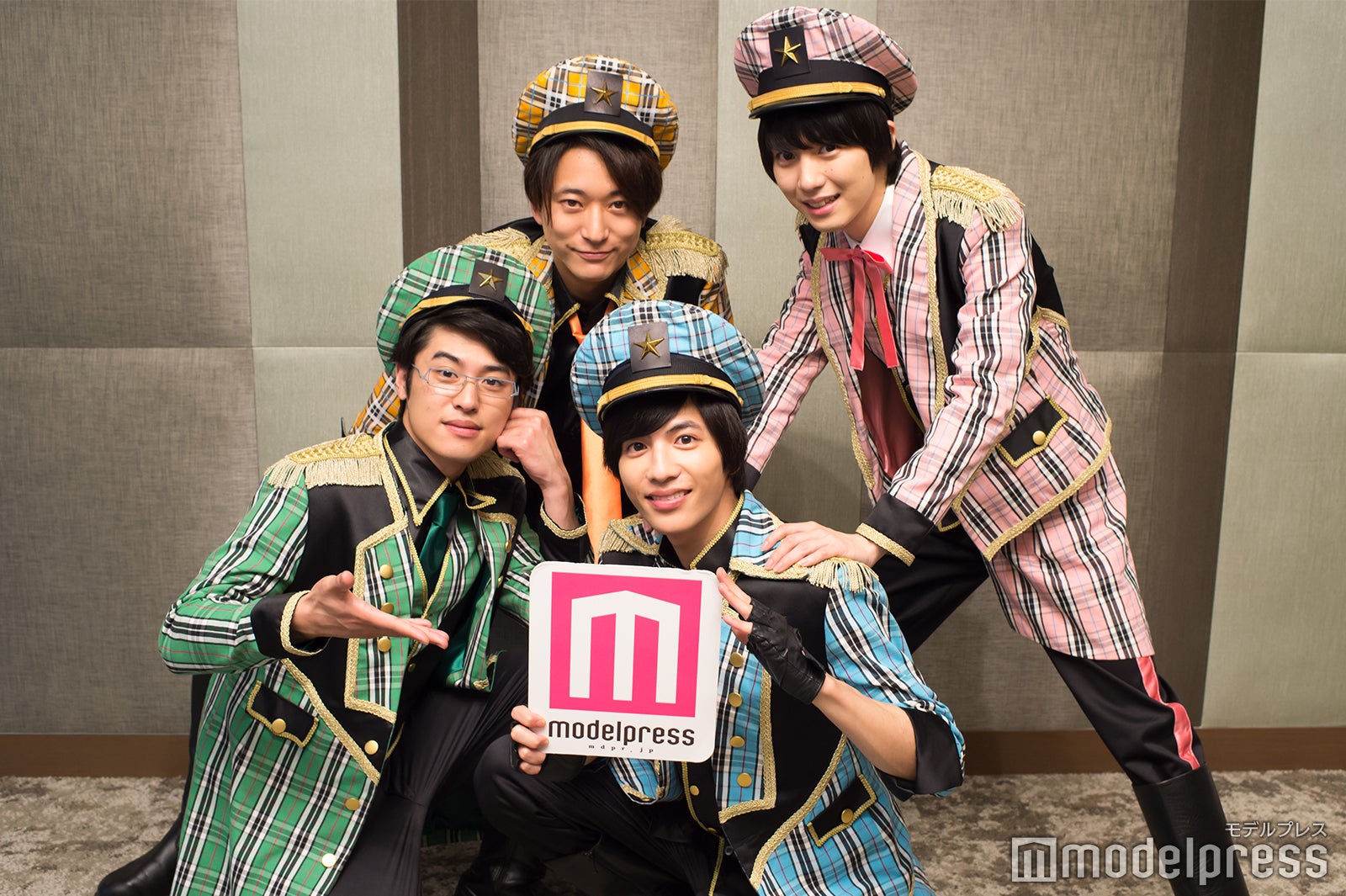 （左上から時計回り）浅香航大、小越勇輝、志尊淳、堀井新太 （C）モデルプレス