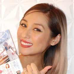 「ウギャル」として活動する人気モデルのLie