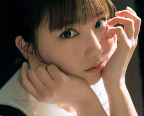 沢口愛華、豊満バスト際立つ水着姿で魅了