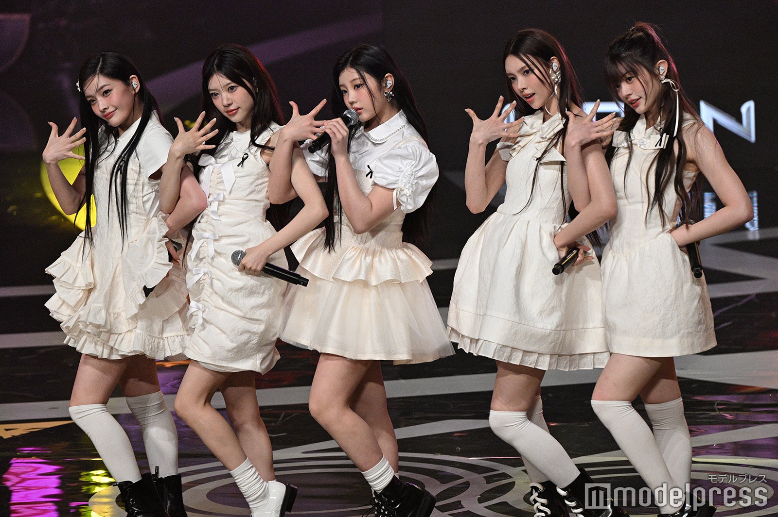 （C）モデルプレス