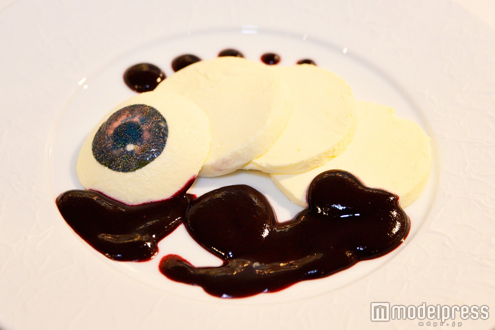 （C）モデルプレス