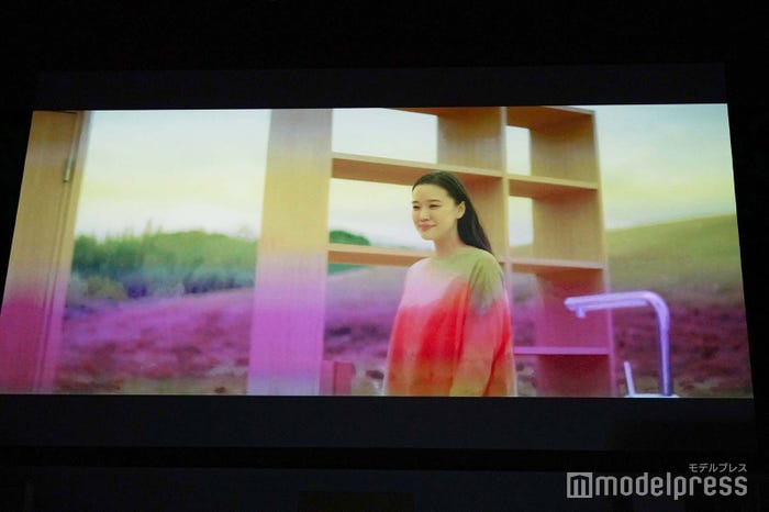 CMに出演する蒼井優(C)モデルプレス