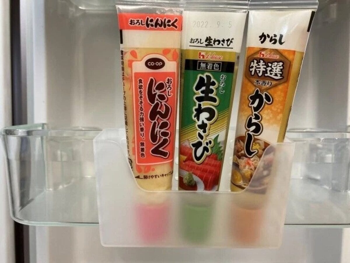 ダイソー ドアポケットすっきりケース(スリム) 使用例 横 ダイソー ドアポケットすっきりケース(スリム) 使用例 横