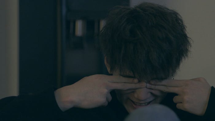 泣き出してしまった雄大「TERRACE HOUSE OPENING NEW DOORS」7th WEEK(C)フジテレビ/イースト・エンタテインメント