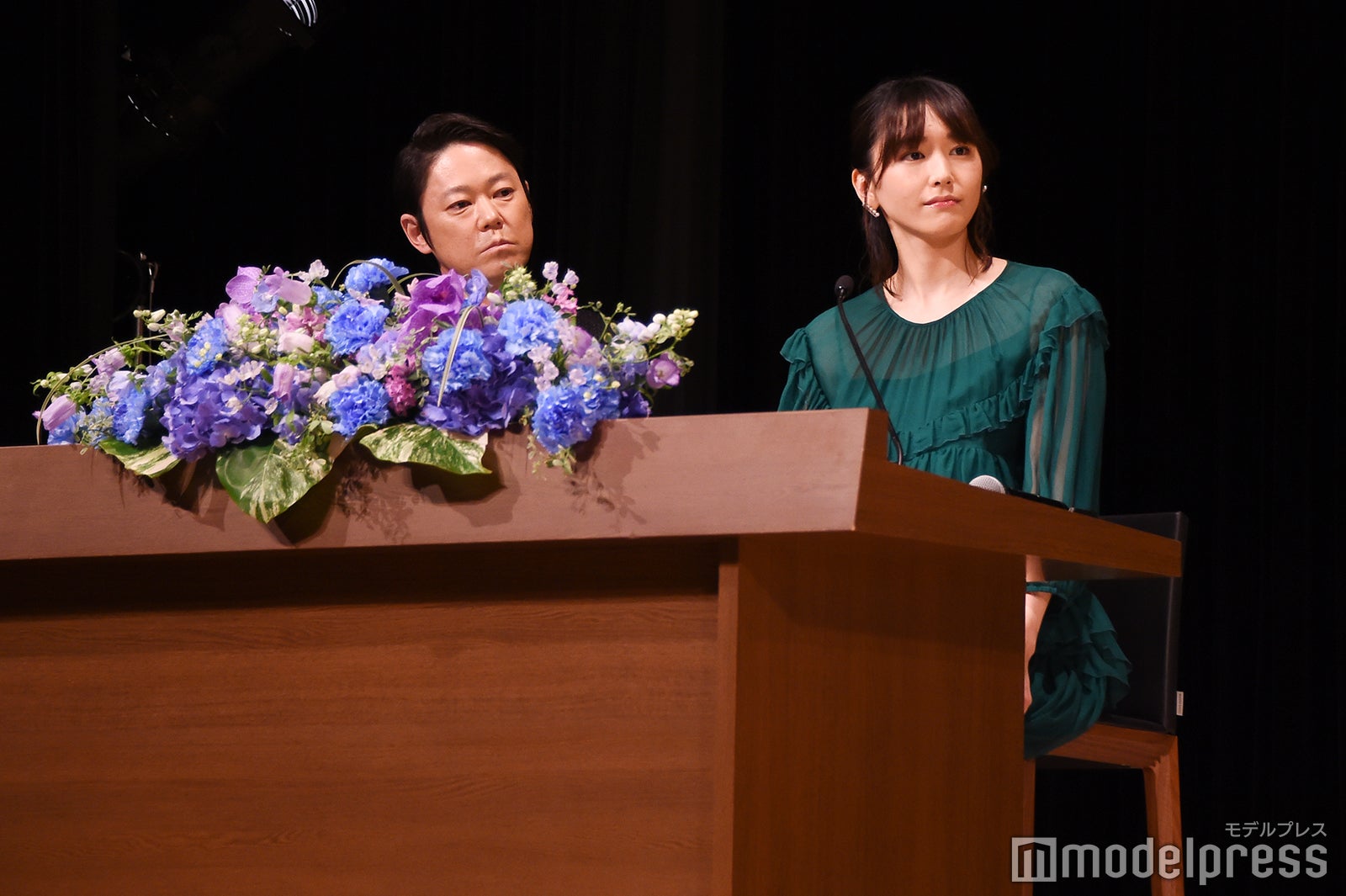 阿部サダヲ、新垣結衣 （C）モデルプレス