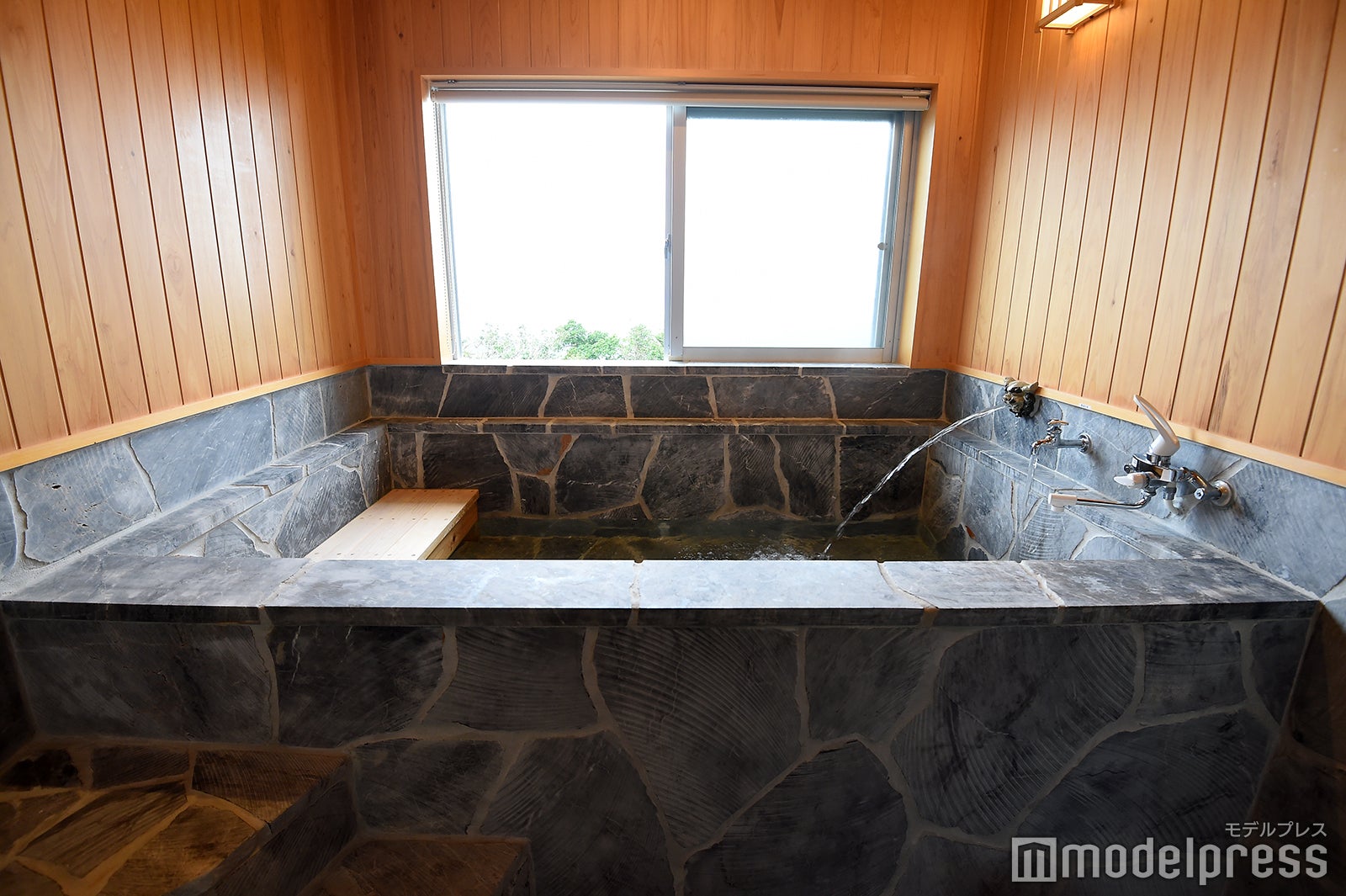 琉球翆邸輝（C）モデルプレス