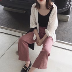 秋のおしゃれは足元から 定番 黒ローファー の大人コーデ4選 モデルプレス