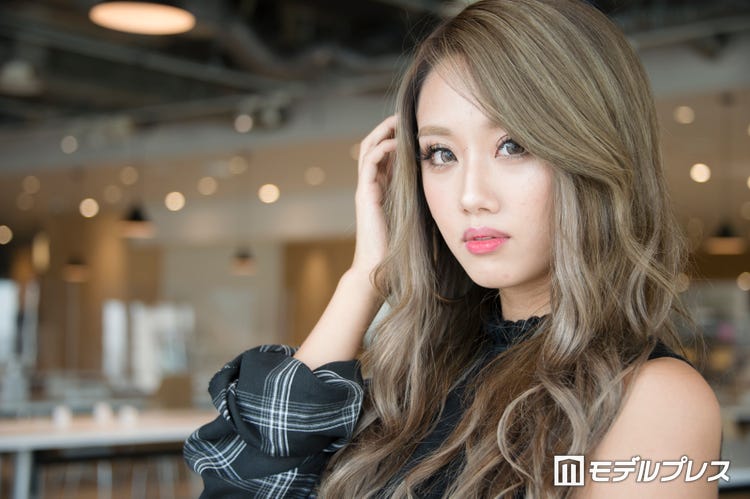 Nuts 専属モデル よつ 結婚 妊娠を発表 21歳の決意語る モデルプレス Nuts 専属モデル よつ 結婚 妊娠を発表 21歳の決意語る モデルプレス