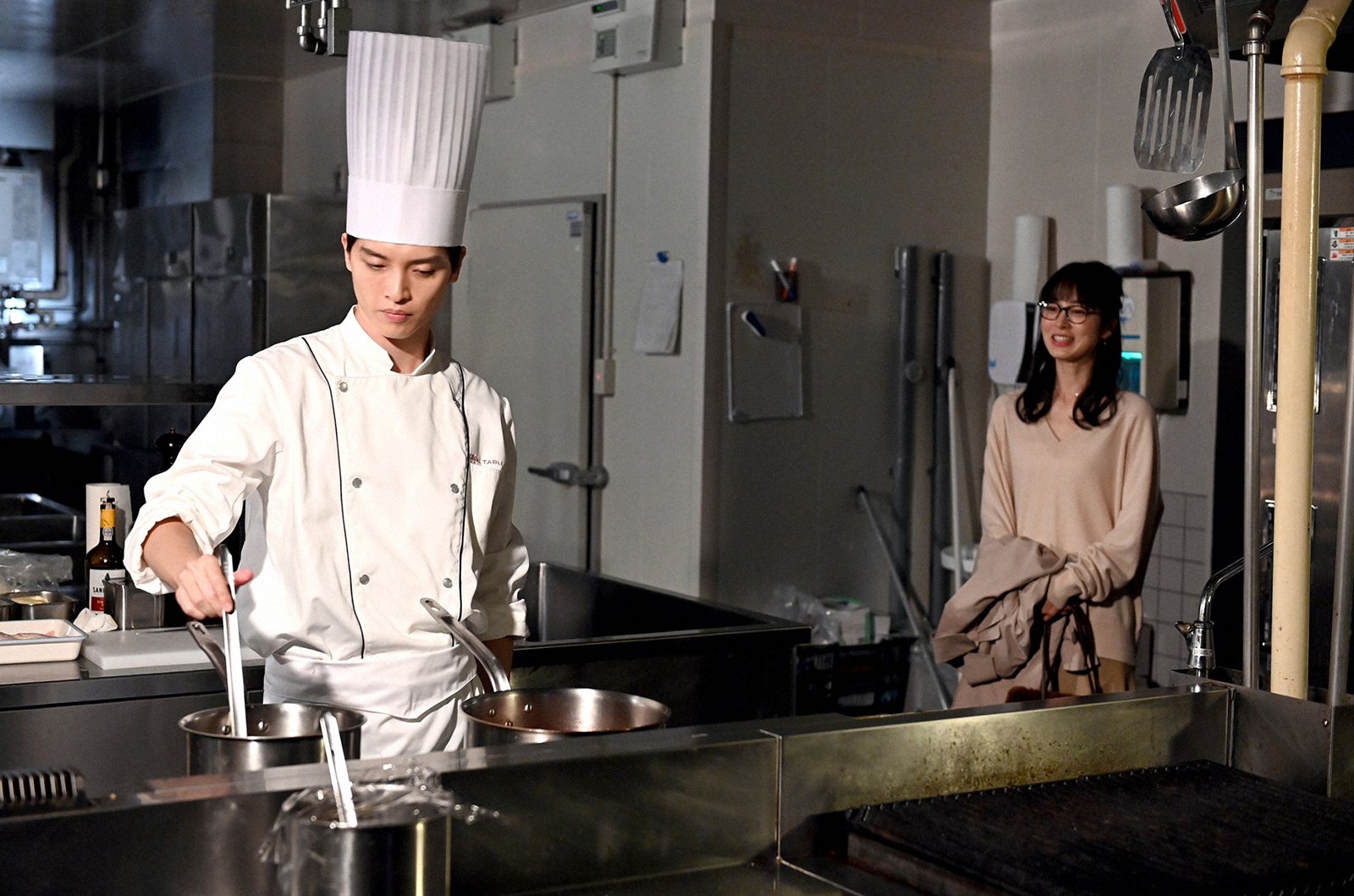 玉森裕太、朝倉あき／「グランメゾン東京」第3話より（C）TBS