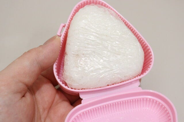 星のカービィふっくらおにぎりケースフェイス　持ち運び