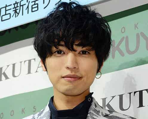 桐山漣、SEXY肉体美披露で「安心してください、穿いてないです」