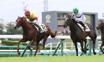 【新馬戦】ラプチュラス 好位抜け出しV 津村「上手に競馬ができた」