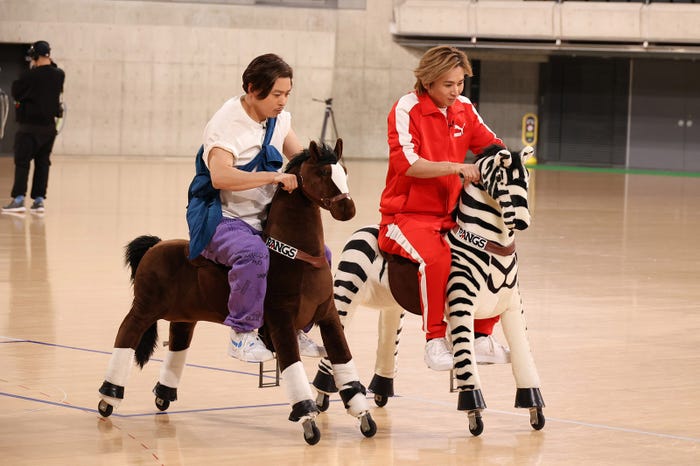 KinKi Kids(堂本剛、堂本光一)(C)フジテレビ