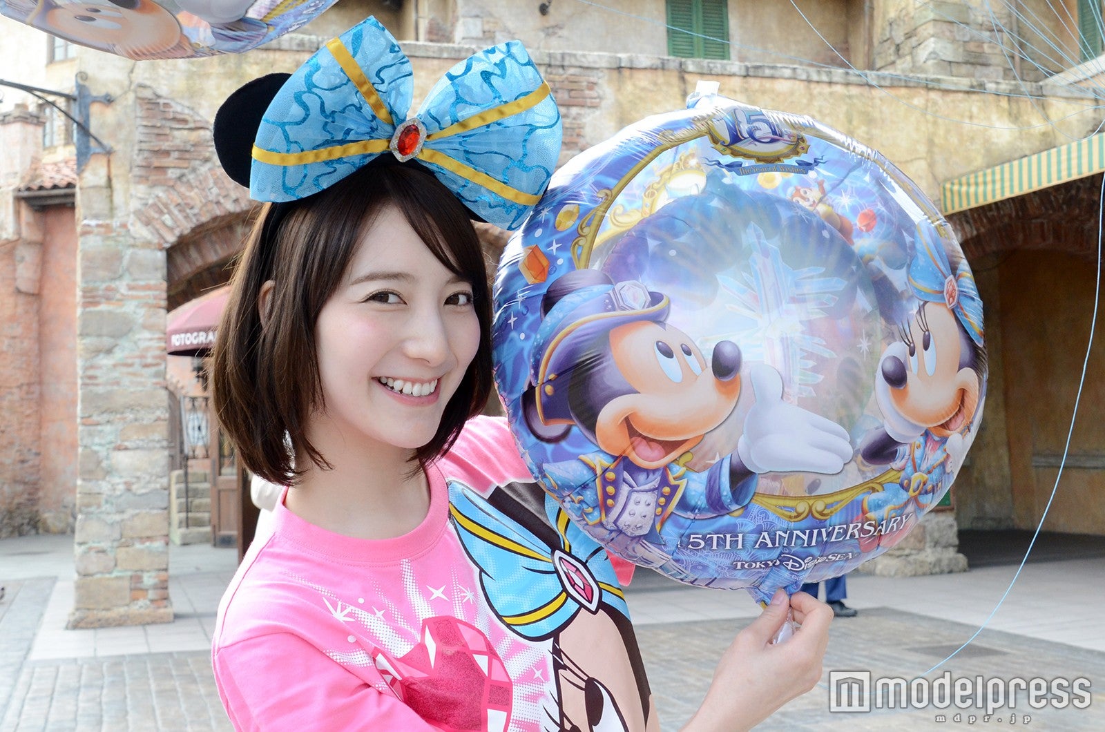 バルーン（モデル：堀瑞希）／（C）モデルプレス