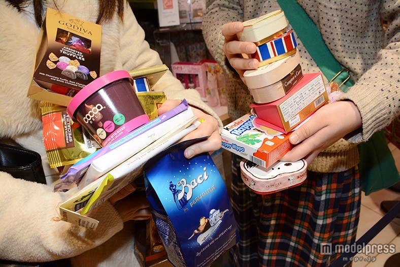 友人同士で大量セレクトし、大興奮