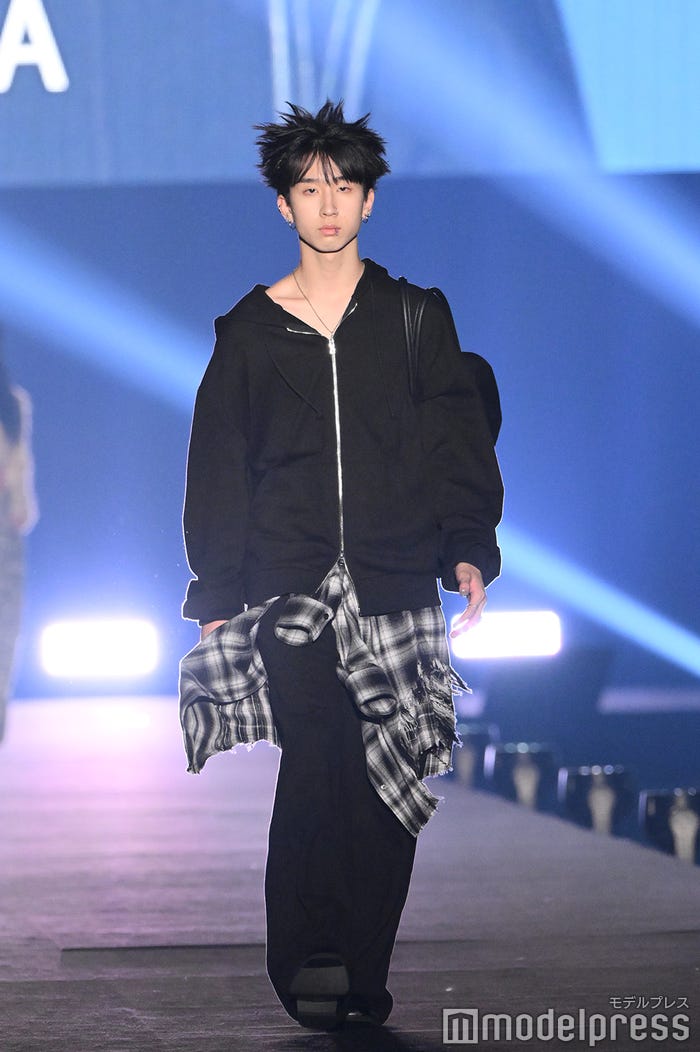 MON7A(C)モデルプレス