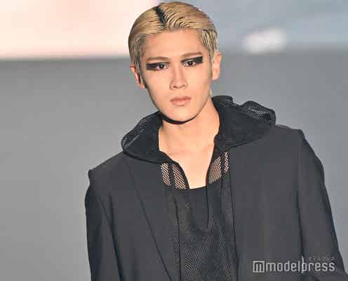 DXTEEN大久保波留、ランウェイにサプライズ登場 囲み目メイクで印象ガラリ【TGC 和歌山 2024】