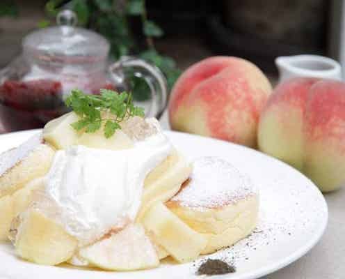 「幸せのパンケーキ」北海道初出店、夏限定の甘くジューシーな桃パンケーキも登場