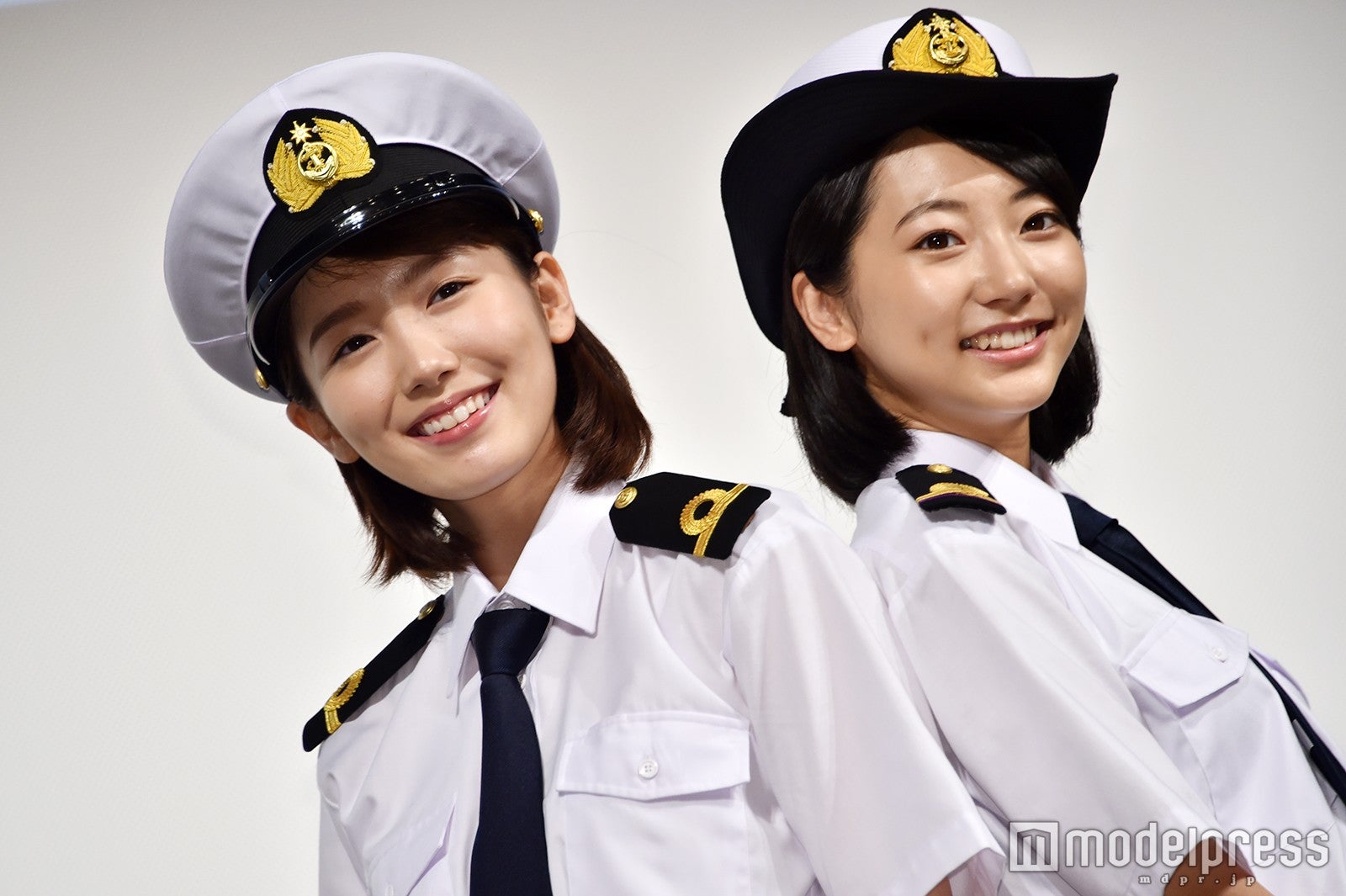 飯豊まりえ、武田玲奈 （C）モデルプレス