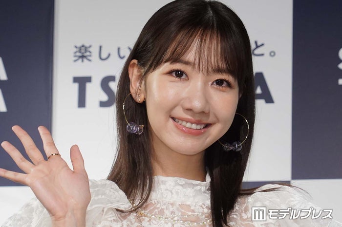 AKB48柏木由紀「同じ場所で撮影」15歳当時と現在の“エモショット”比較が話題「泣ける」「伝説」