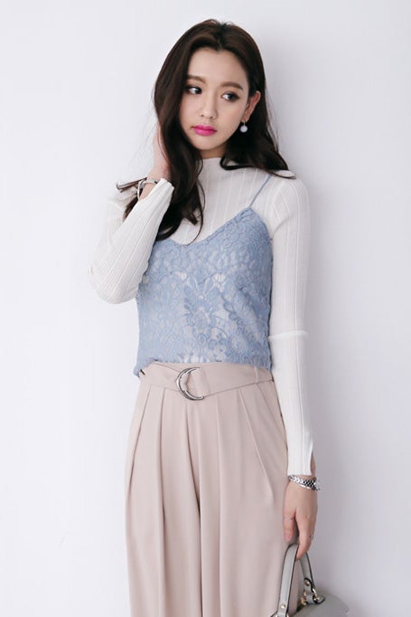 ジグザグヘムレースパターンビスチェ「DHOLIC」2,948円 (税込)／画像提供：DHOLIC