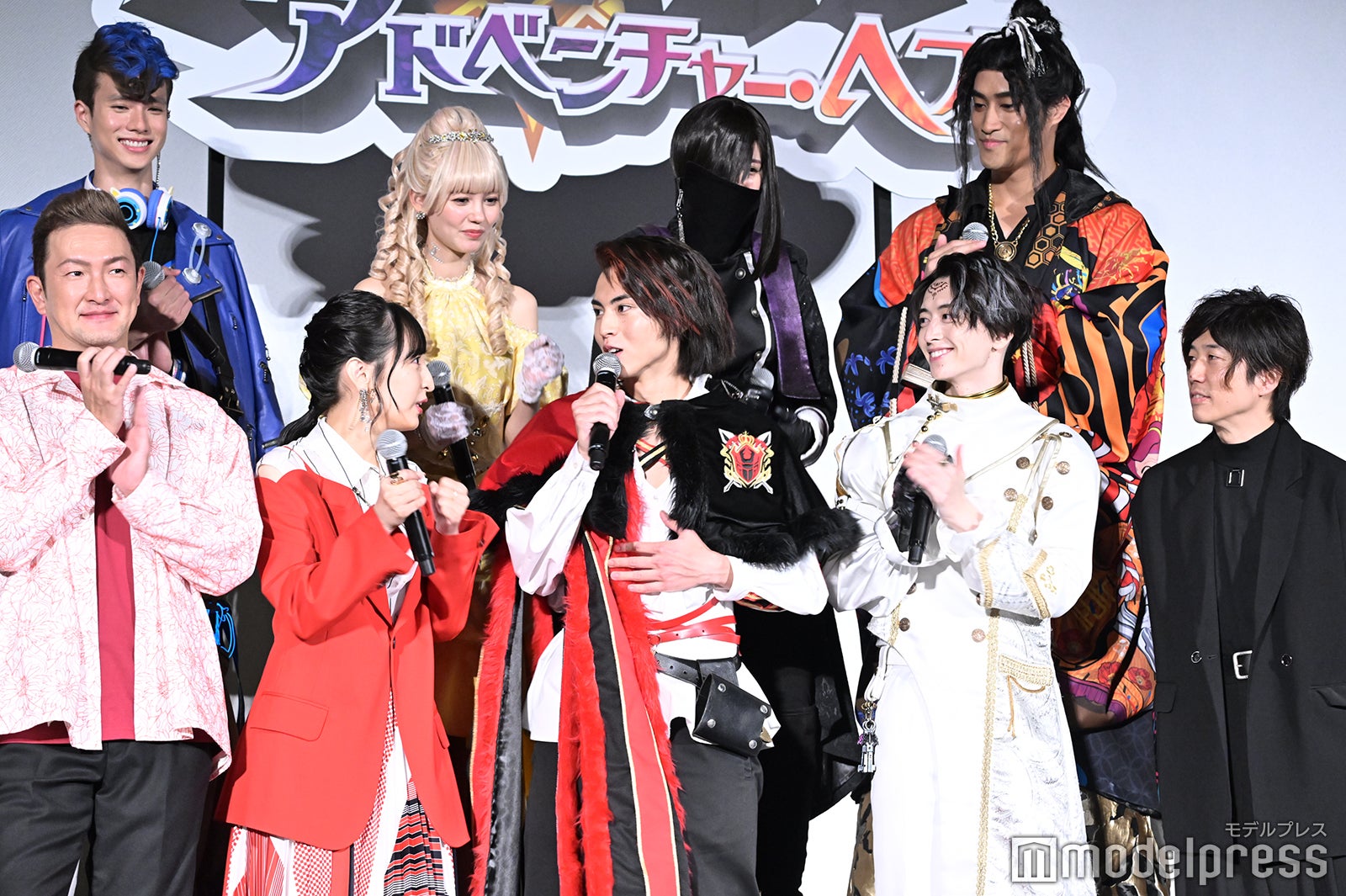 （上段左から）渡辺碧斗、村上愛花、平川結月、佳久創（下段左から）中村獅童、佐倉綾音、酒井大成、池田匡志、上堀内佳寿也（C）モデルプレス