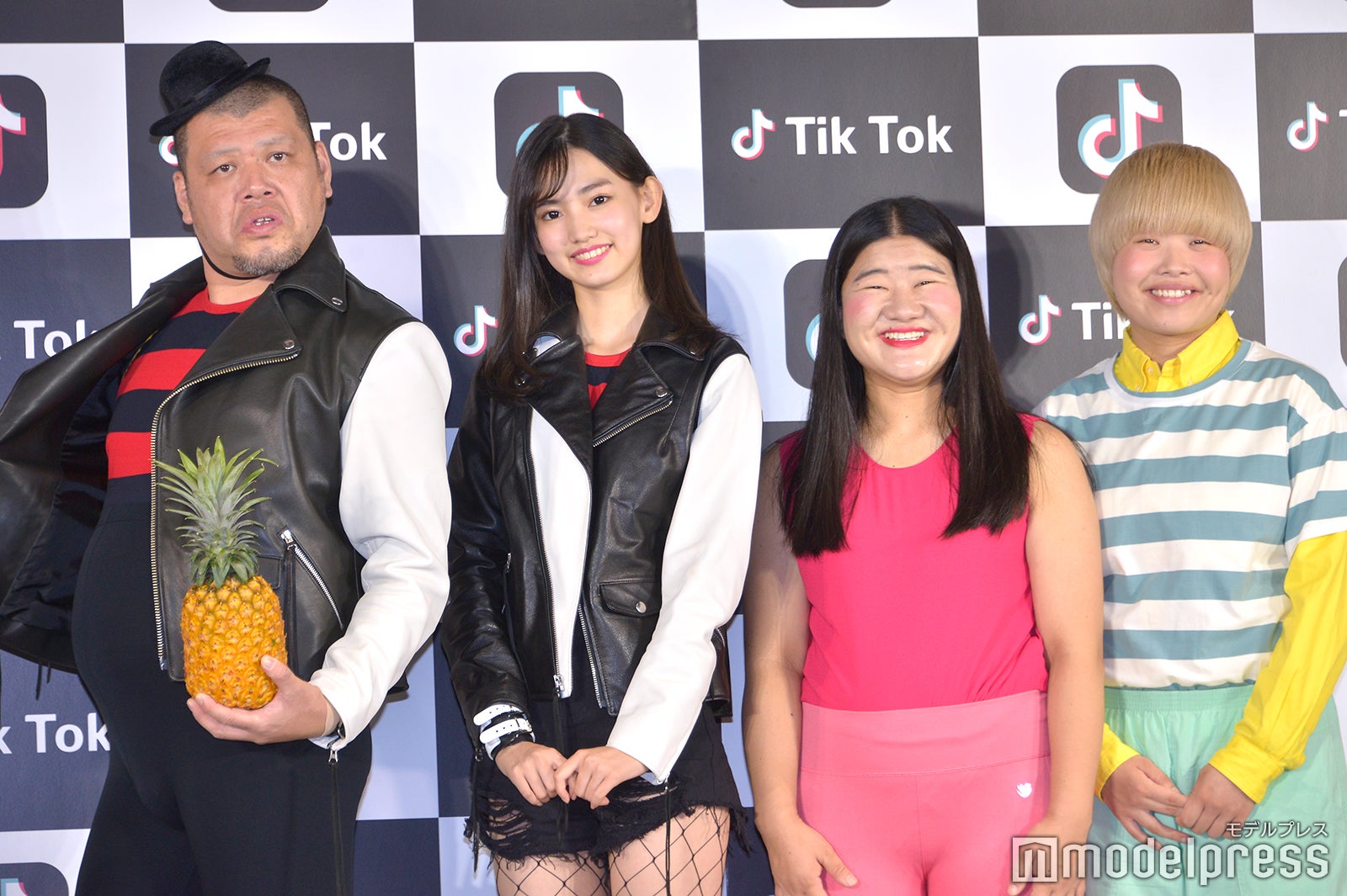 くっきー、黒木麗奈、よしこ、まひる （C）モデルプレス