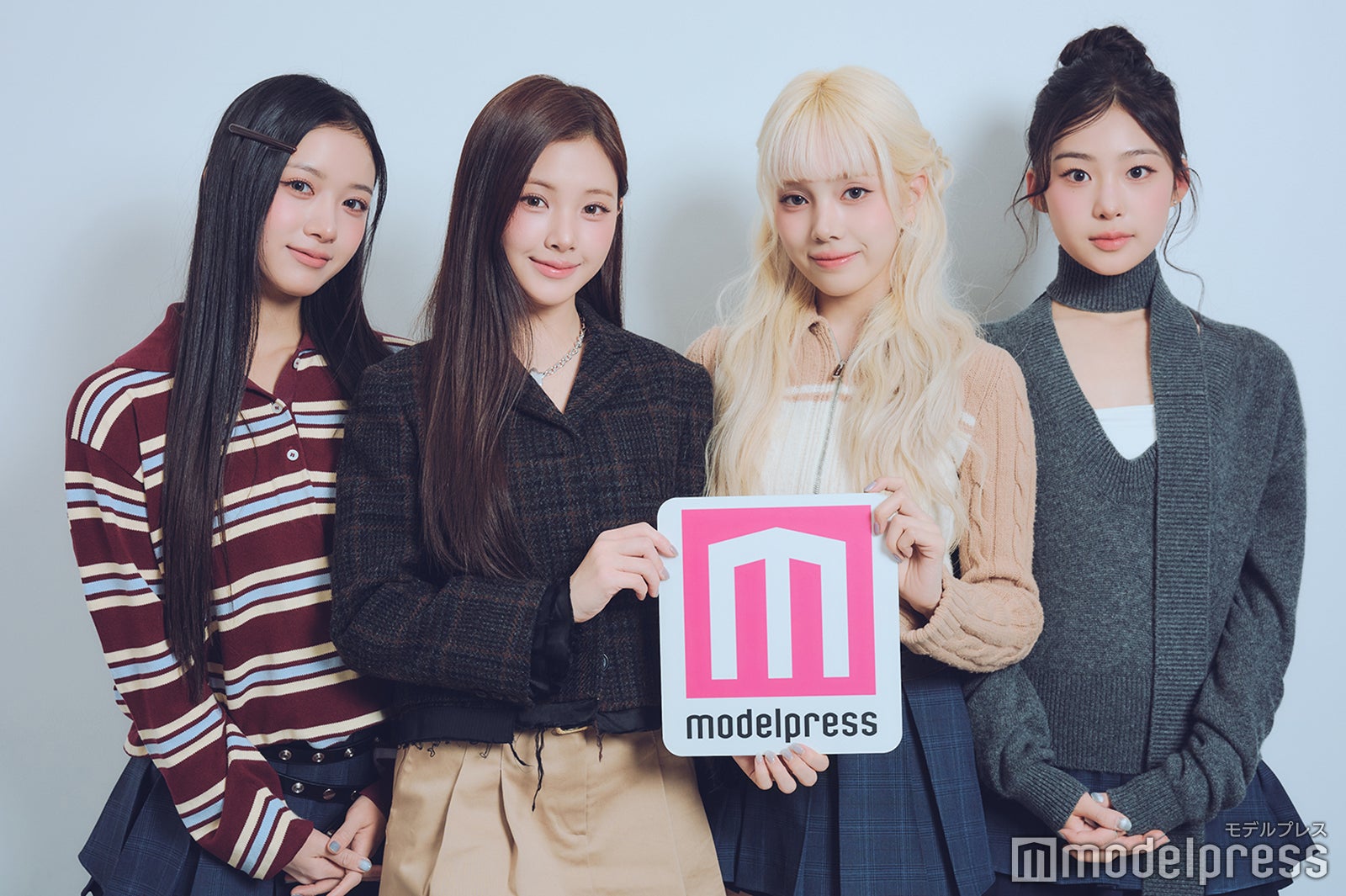 Baby DONT Cry（左から）クミ、イヒョン、ミア、ベニ（C）モデルプレス