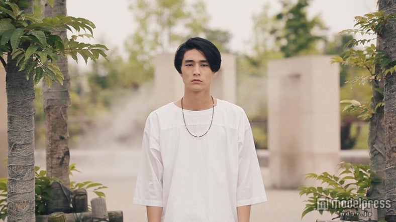 遊屋慎太郎／Hocori「Lonely Hearts Club」MVより