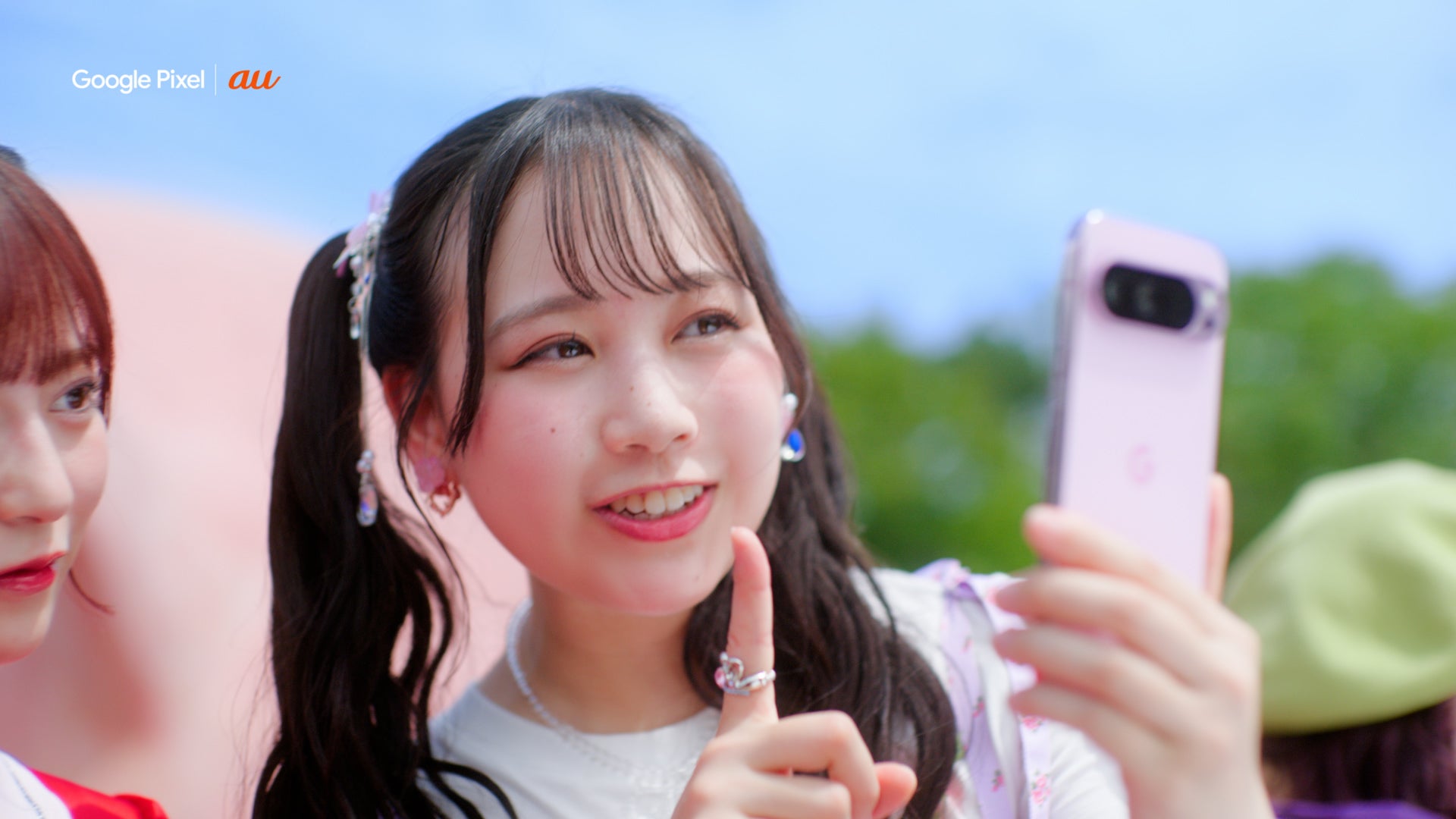 FRUITS ZIPPER 新WEBCM「公園」篇より（提供写真）