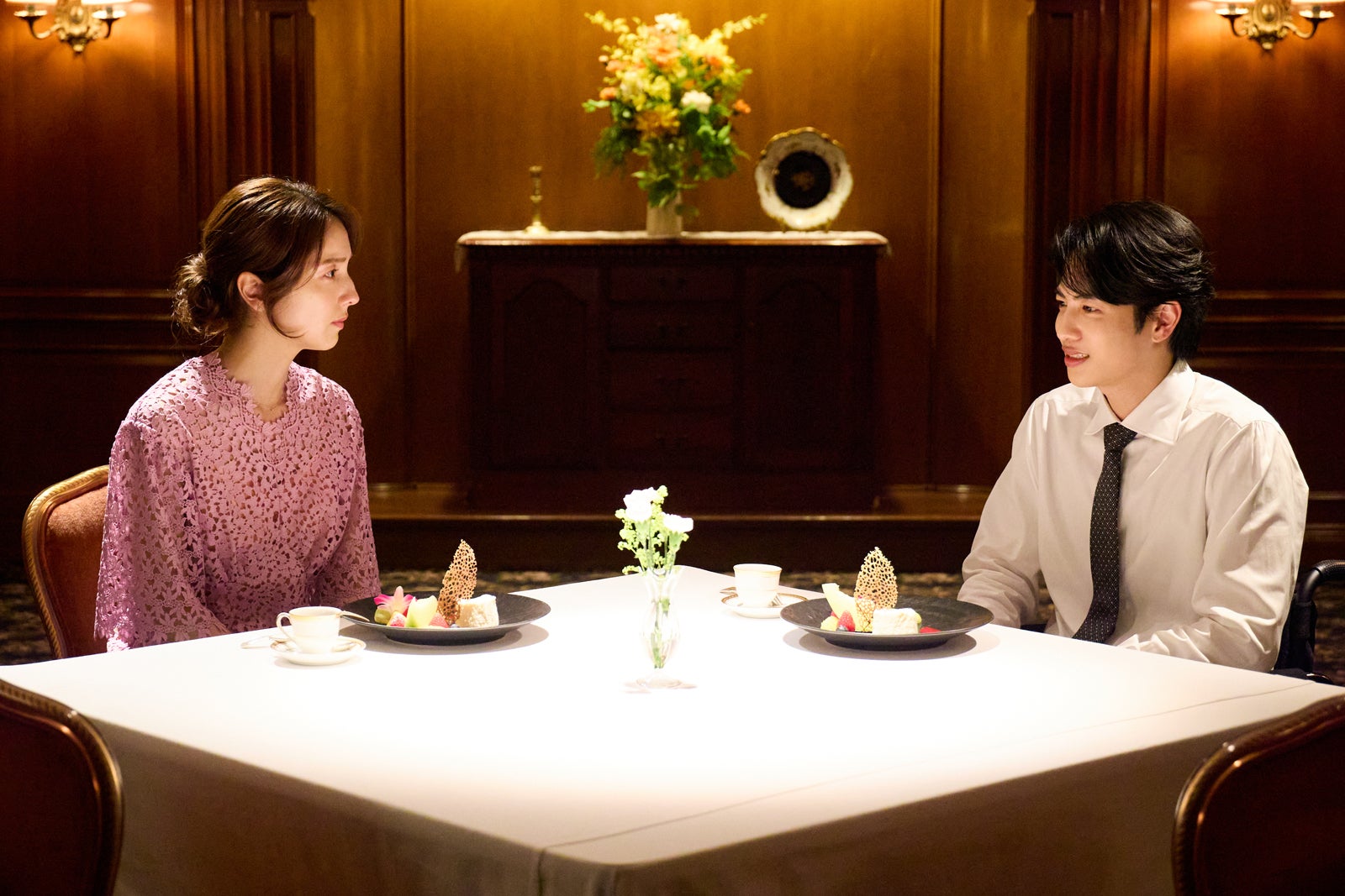 仁村紗和、志尊淳「10回切って倒れない木はない」第9話（C）日本テレビ