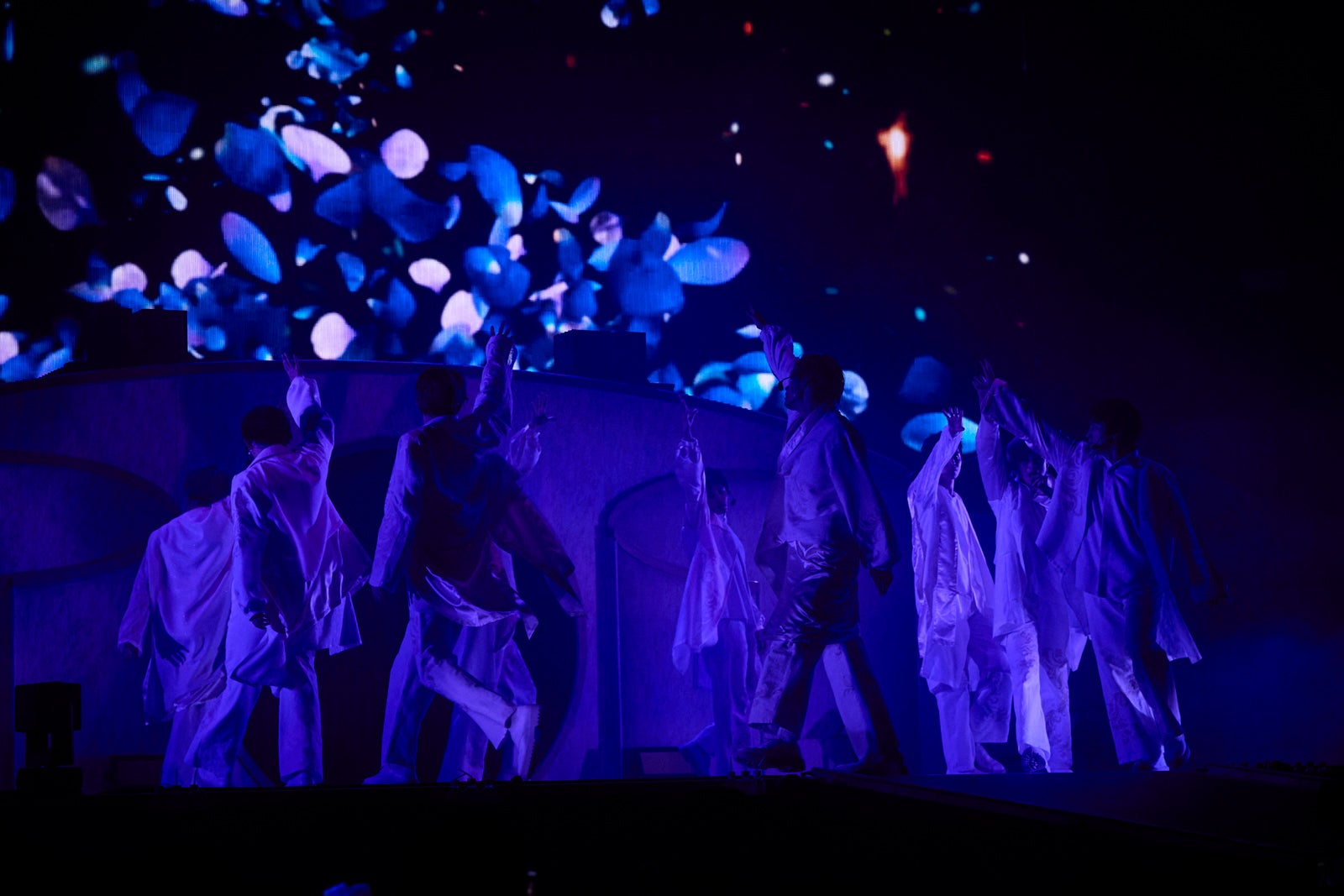 超特急（C）米山三郎、笹森健一