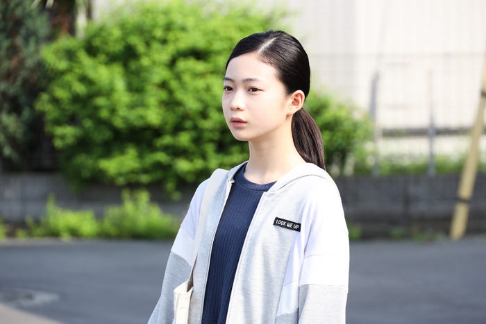 白鳥玉季 (C)フジテレビ