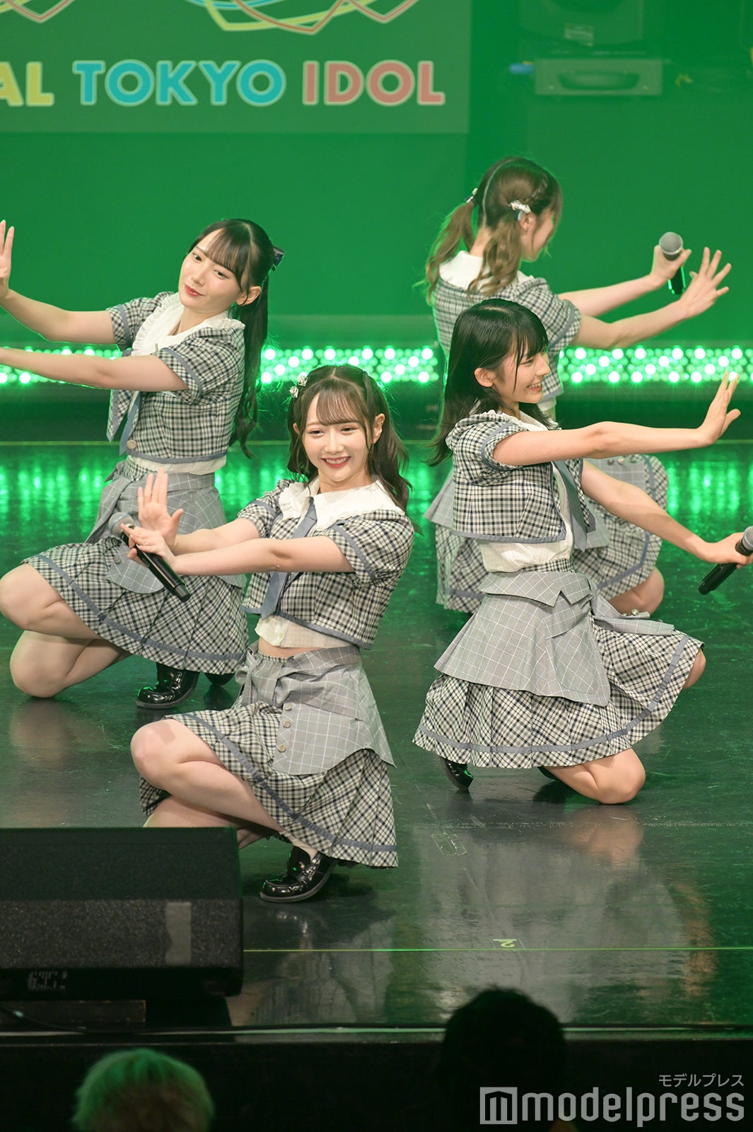 ≠ME （C）モデルプレス