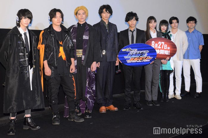 中山咲月、山口大地、砂川脩弥、中川大輔、岡田龍太郎、井桁弘恵、鶴嶋乃愛、桜木那智、筧昌也監督(C)モデルプレス