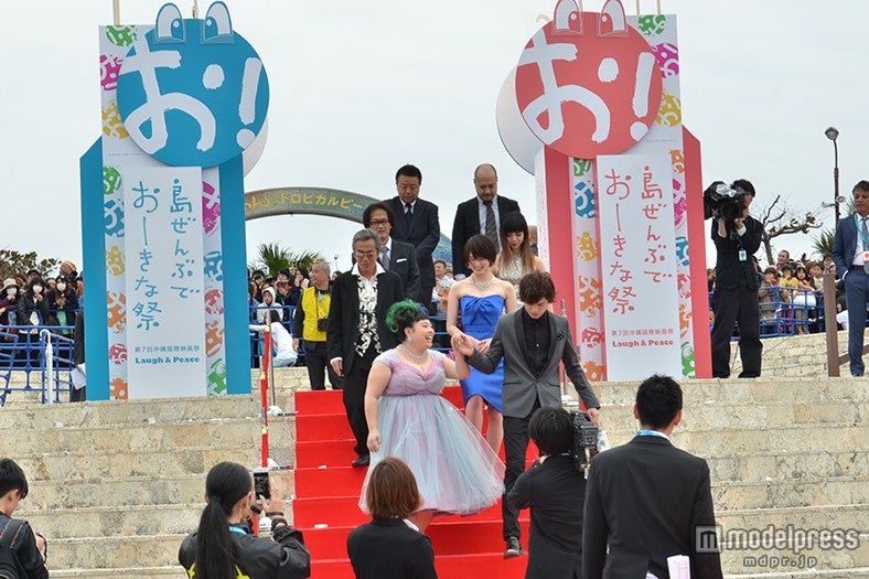 レッドカーペットの様子