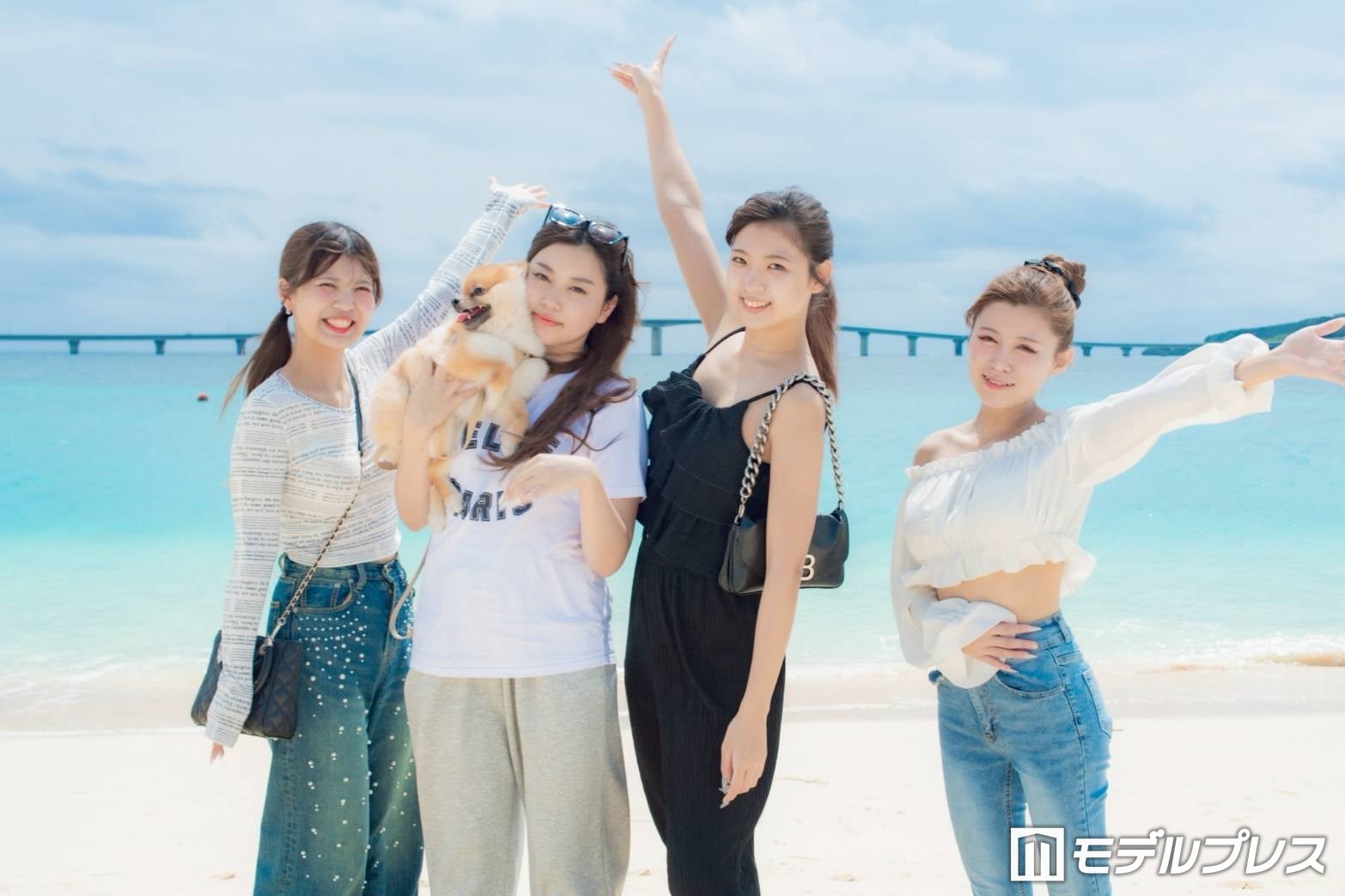 宮古島で働くキャスト（C）モデルプレス