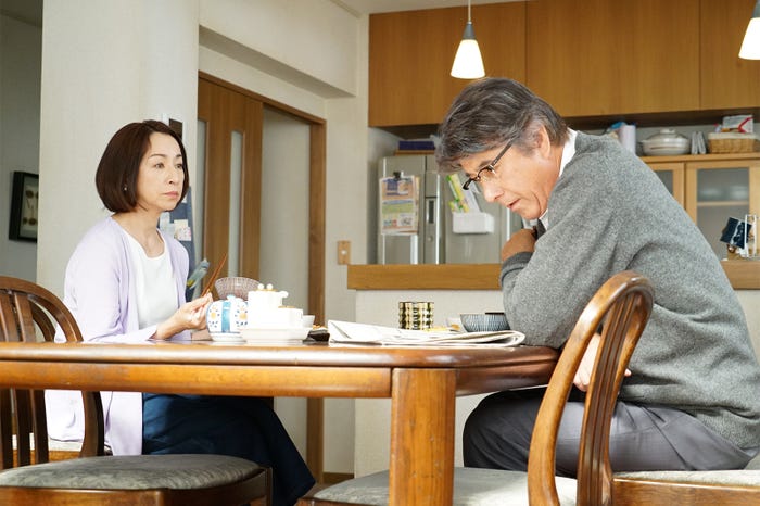 原田美枝子、草刈正雄(C)カンテレ